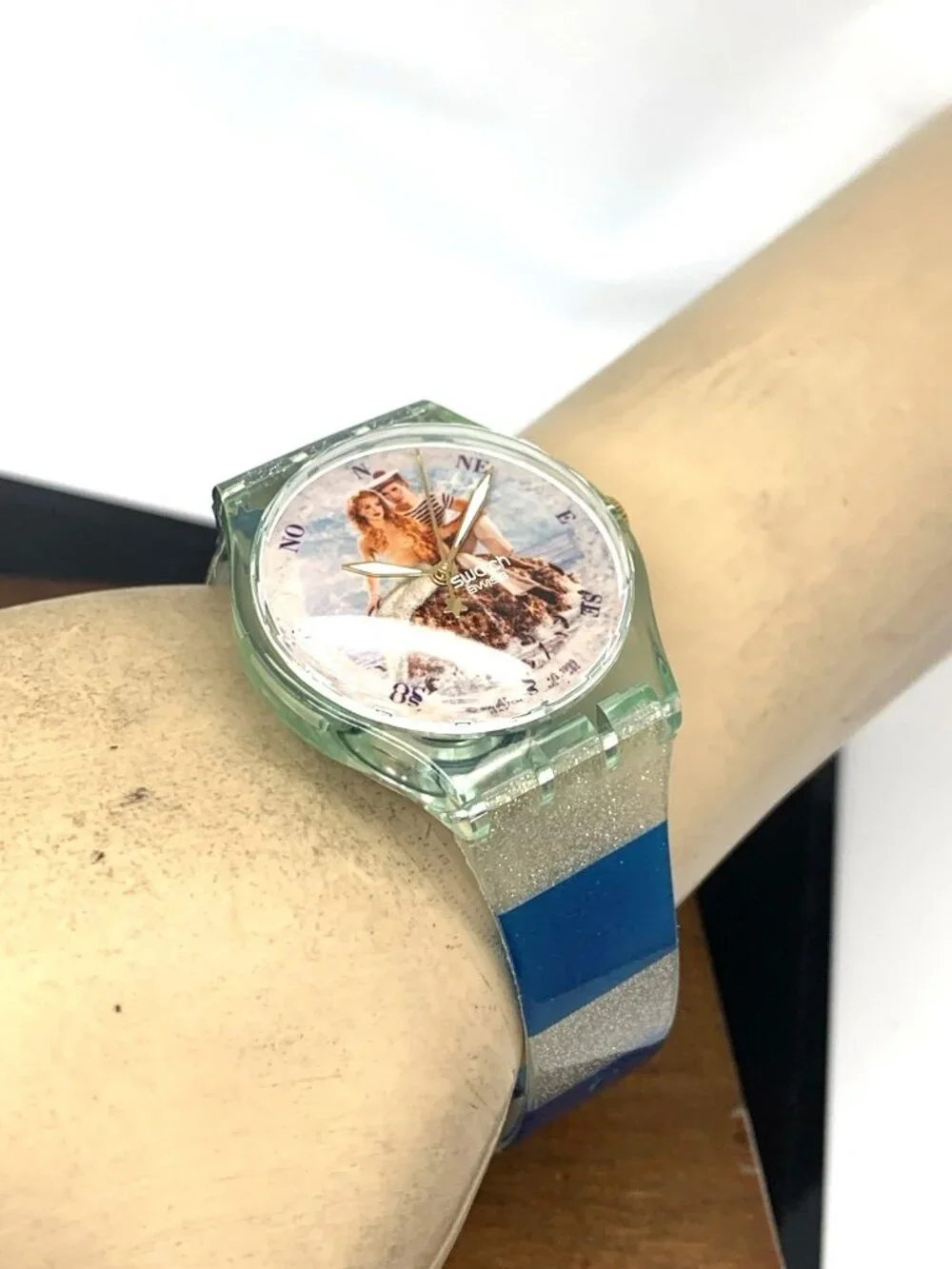 Swatch Unisex Watch GZ161 La Sirene et le Marin Mermaid Swiss Quartz 1999 34mm